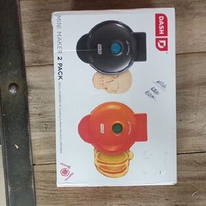 Dash Mini Maker 2 Pack - Black and Orange
